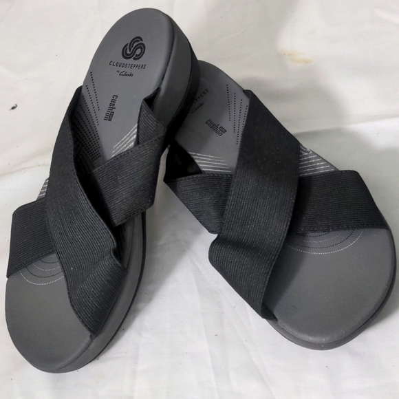 cloud stepper sandals